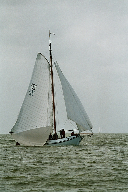 J31a-VA165.jpg