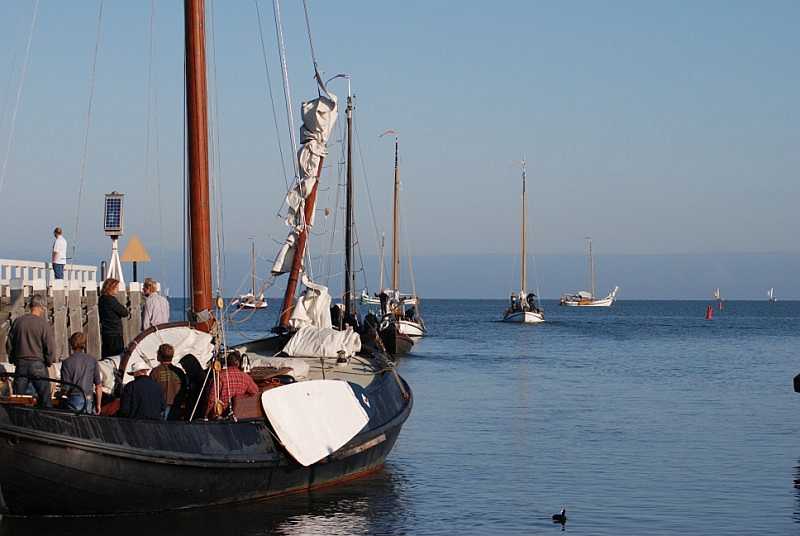 DSC_1519.jpg - Het verlaten van Hylper haven