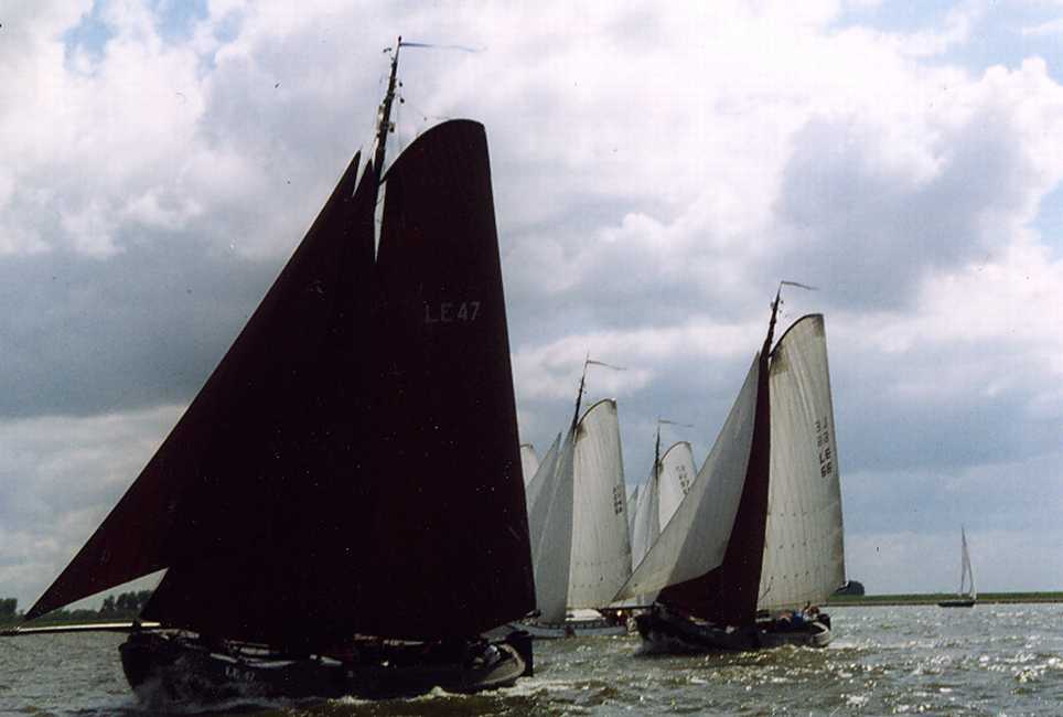 Net na start van Lemmer Ahoy 2003
