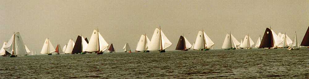Aaken en Sk&ucirc;tsjes voor de wind tijdens Lem-Ahoy'01