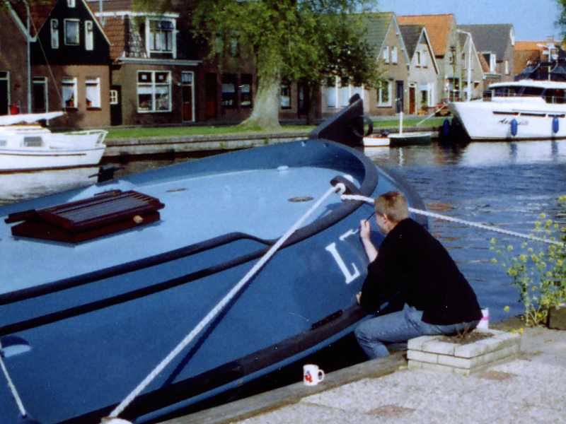 HR letters aanbrengen op de aak LE42