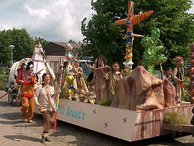 Tipi's Drent's dorpsfeest Wapserveen 2004