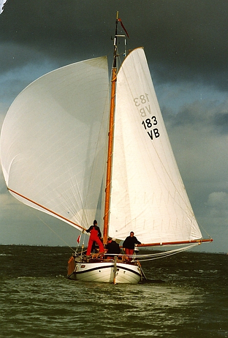 VB183