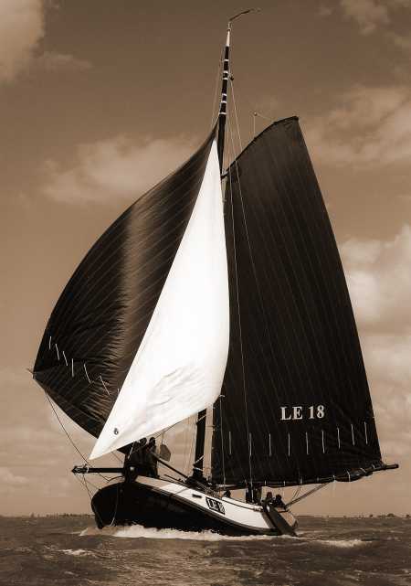 LE18 tijdens Lemmer Ahoy 2004