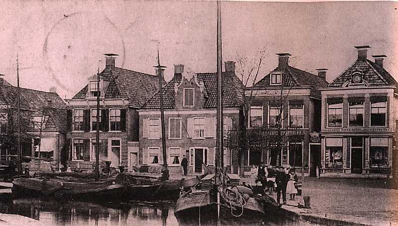 Gevel achter dikste mast veranderd nog al eens