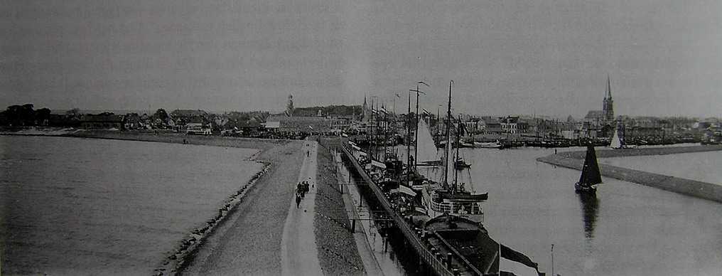 Zicht naar Lemmer van uit vuurtoren