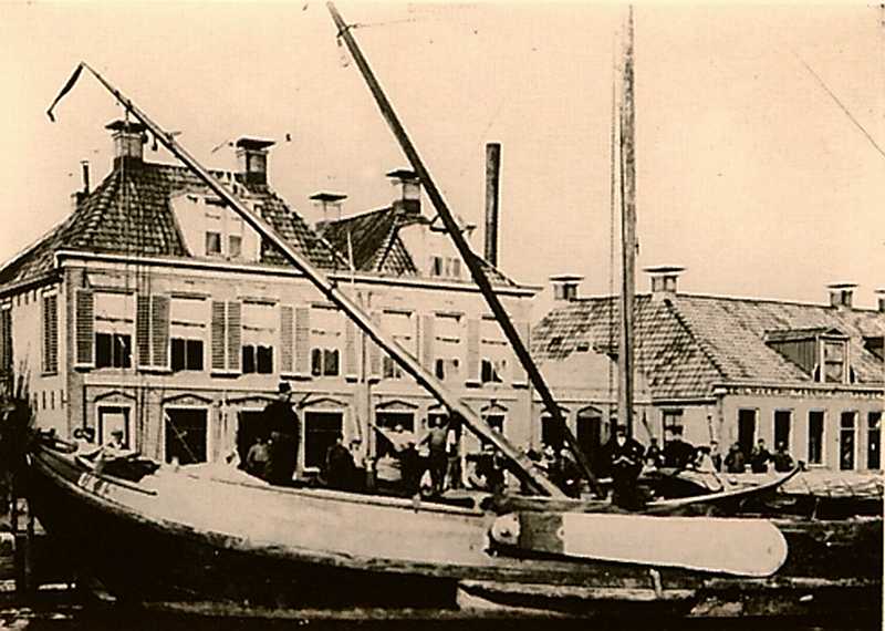 Mast erop aan de polderdijk