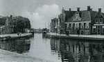 Lemmer oude sluis links was eens een doorvaart