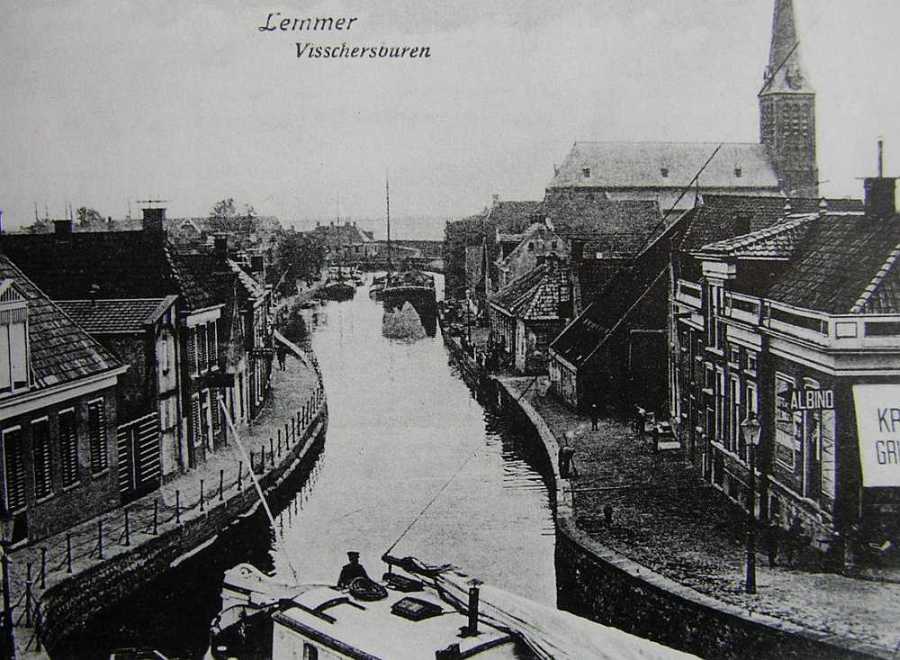 De Visserburen toen nog Rien