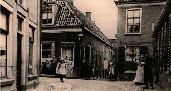 Steeg van schans naar Emmakade