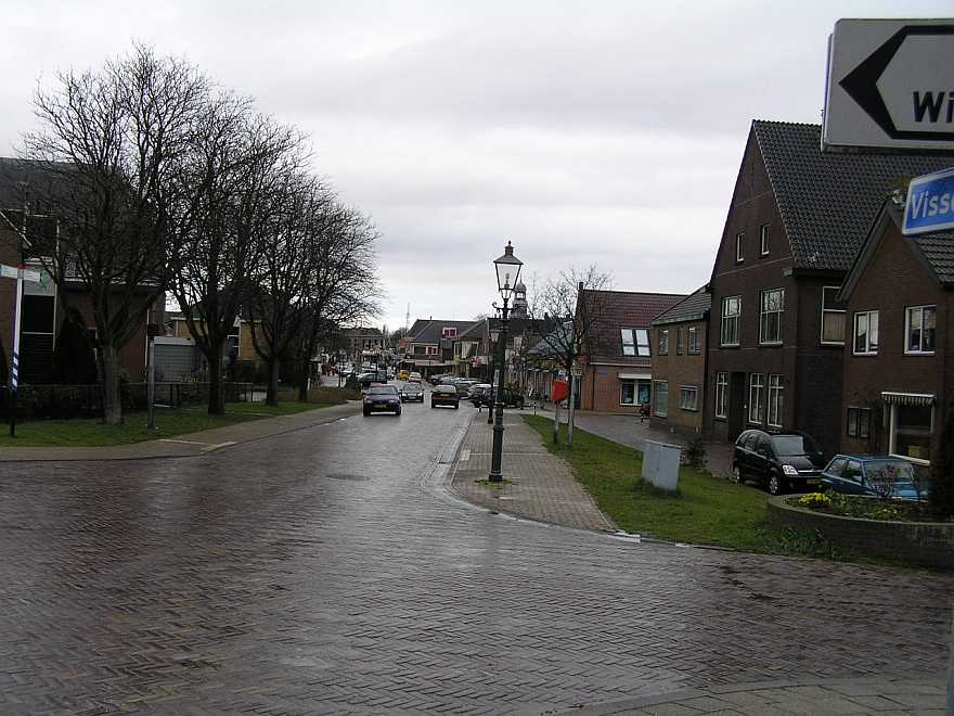 Vissersburen vanaf de Riensluis bekeken 2006