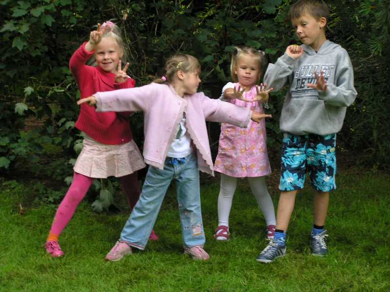 L naar R Freya,Thea,Luna,Anders