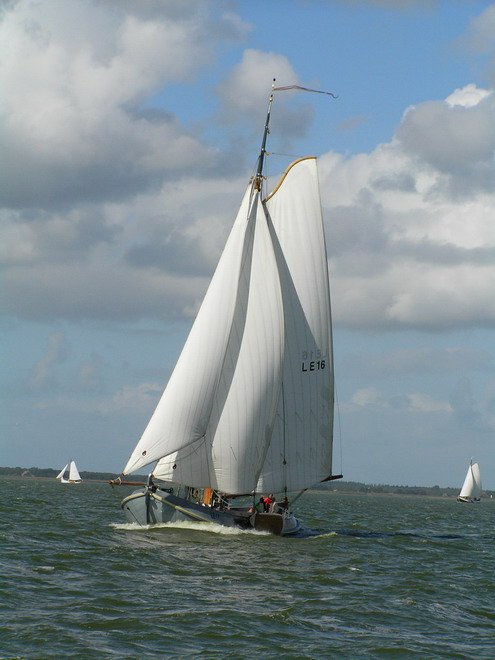 O.Vons met LE16 een 13-16-13 14e