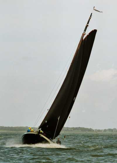 VA182 de HI8 bij FHR '04 natte kont ?