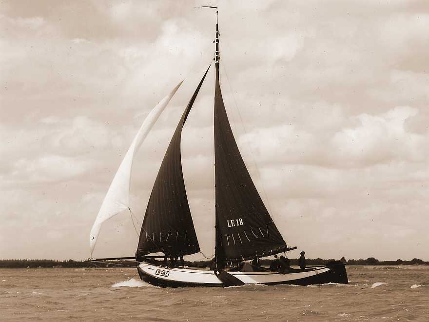 LE18 lijkt land geleden,mei 2004