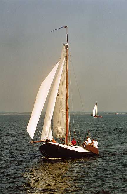 LE25 naar startlijn  ahoy