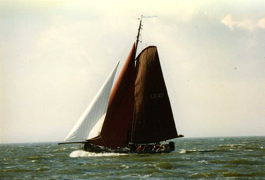 LE47 tijdens Steile bankrace
